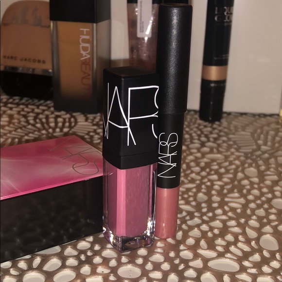Brand new Nars liquid lipstick with lip counter - Picture 4 of 7